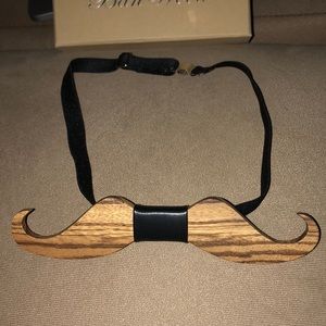 Mustache shaped wood and leather bow tie